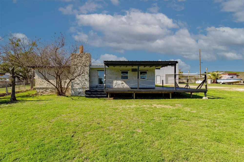 110 Lakewood Drive Burnet, TX 78611