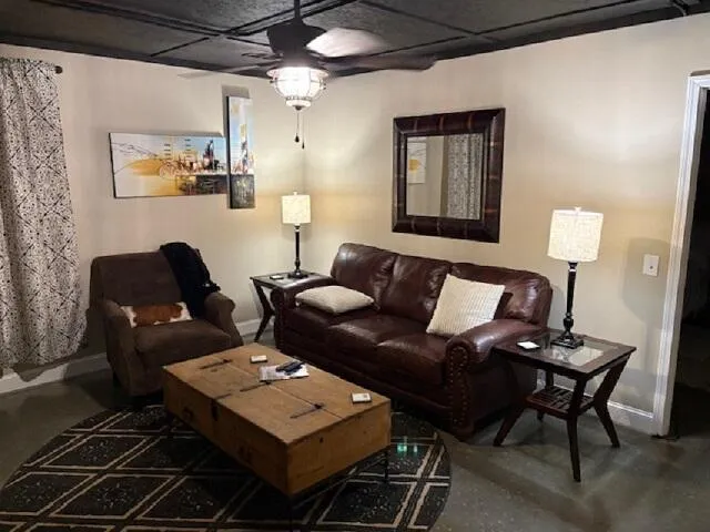14 Titans Lane Pikeville, TN 37367