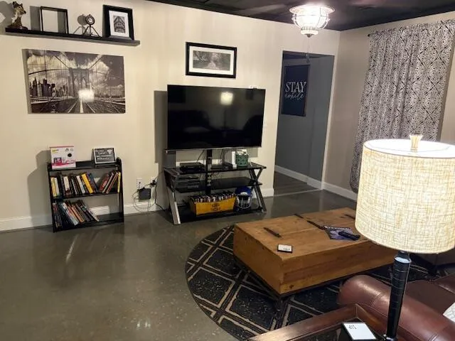 14 Titans Lane Pikeville, TN 37367