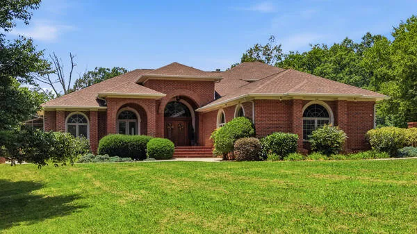 424 Hewgleys Road South Pittsburg, TN 37380