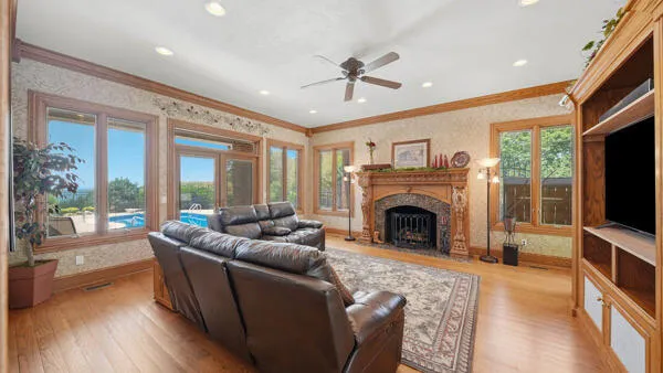 424 Hewgleys Road South Pittsburg, TN 37380