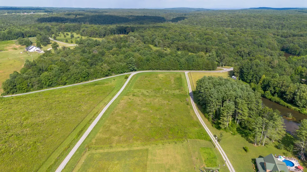 Palmer Lake Road Graysville, TN 37338