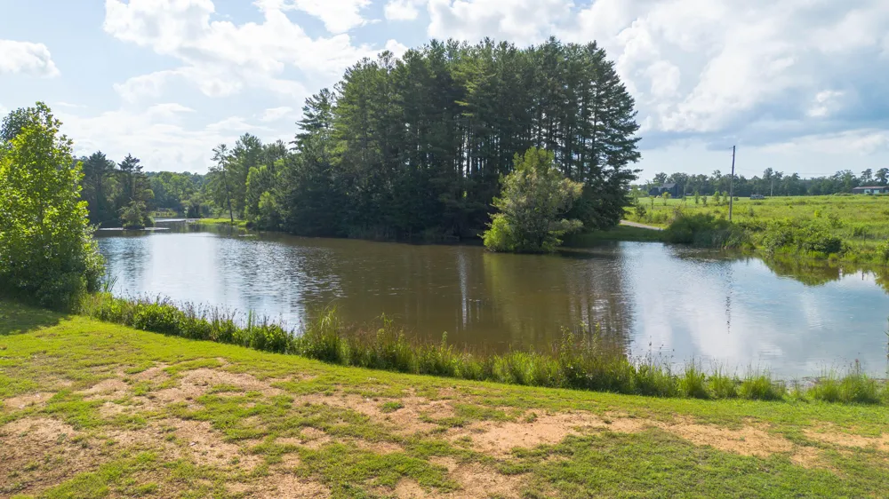 Palmer Lake Road Graysville, TN 37338