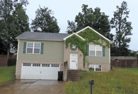 2057 Short Leaf Lane