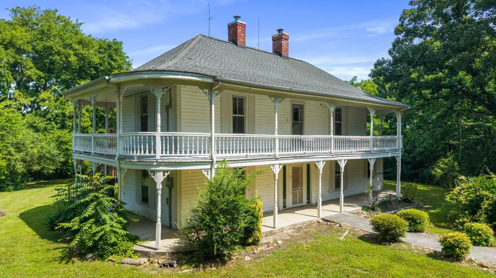 200 Memory Lane Benton, TN 37307