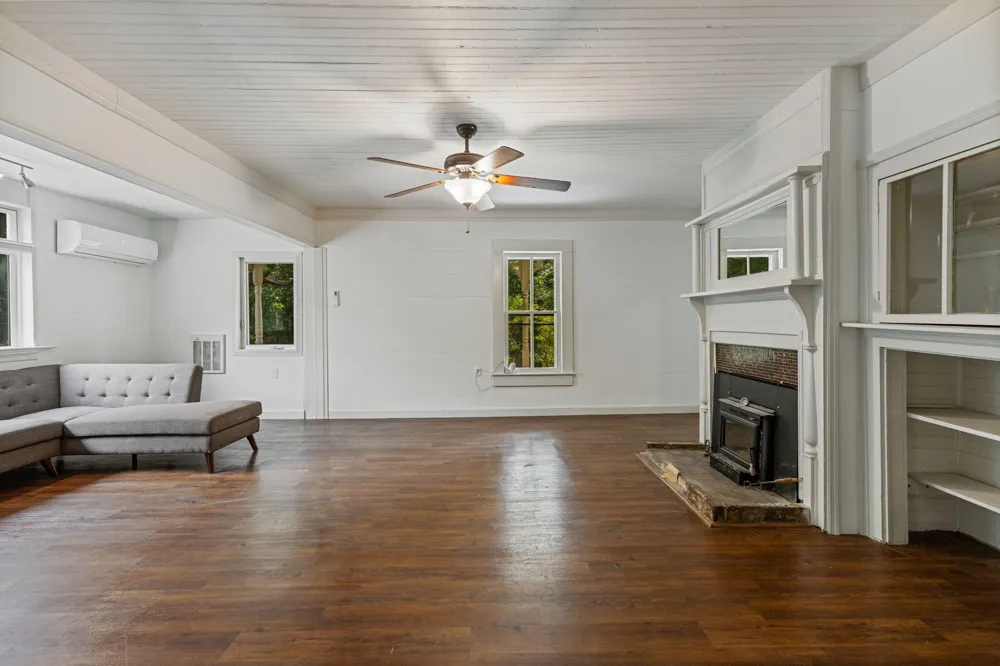 200 Memory Lane Benton, TN 37307