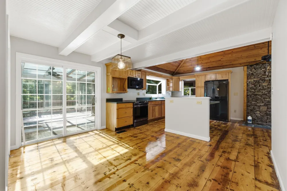 1573 Georgia 157 Lookout Mountain, GA 30750