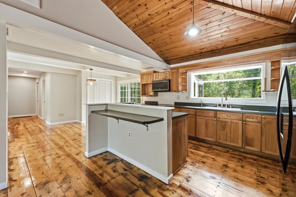 1573 Georgia 157 Lookout Mountain, GA 30750