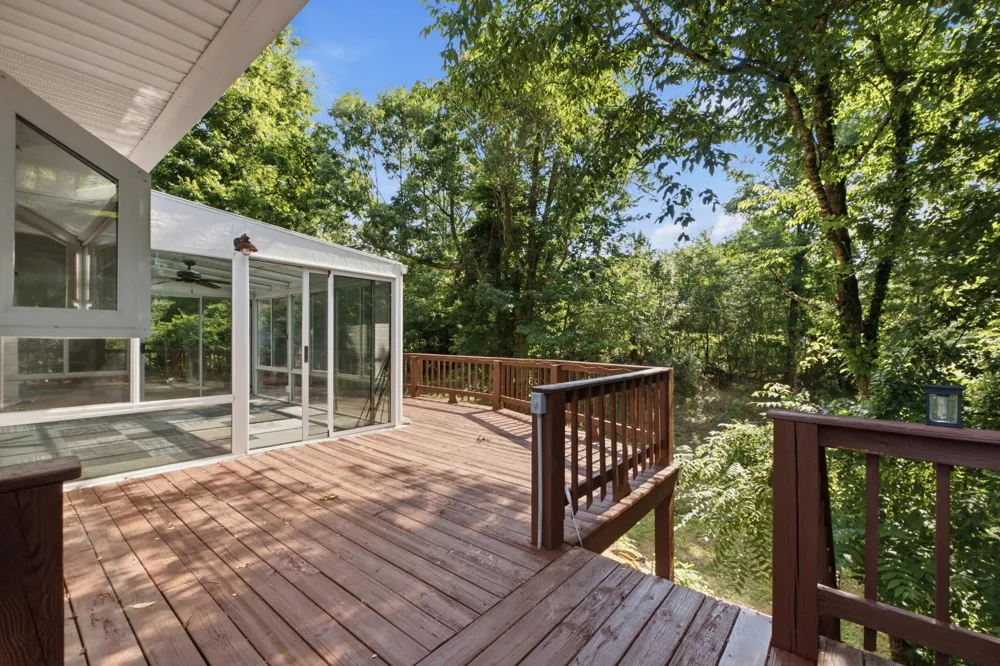 1573 Georgia 157 Lookout Mountain, GA 30750