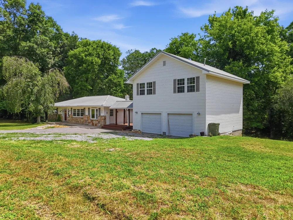 1573 Georgia 157 Lookout Mountain, GA 30750