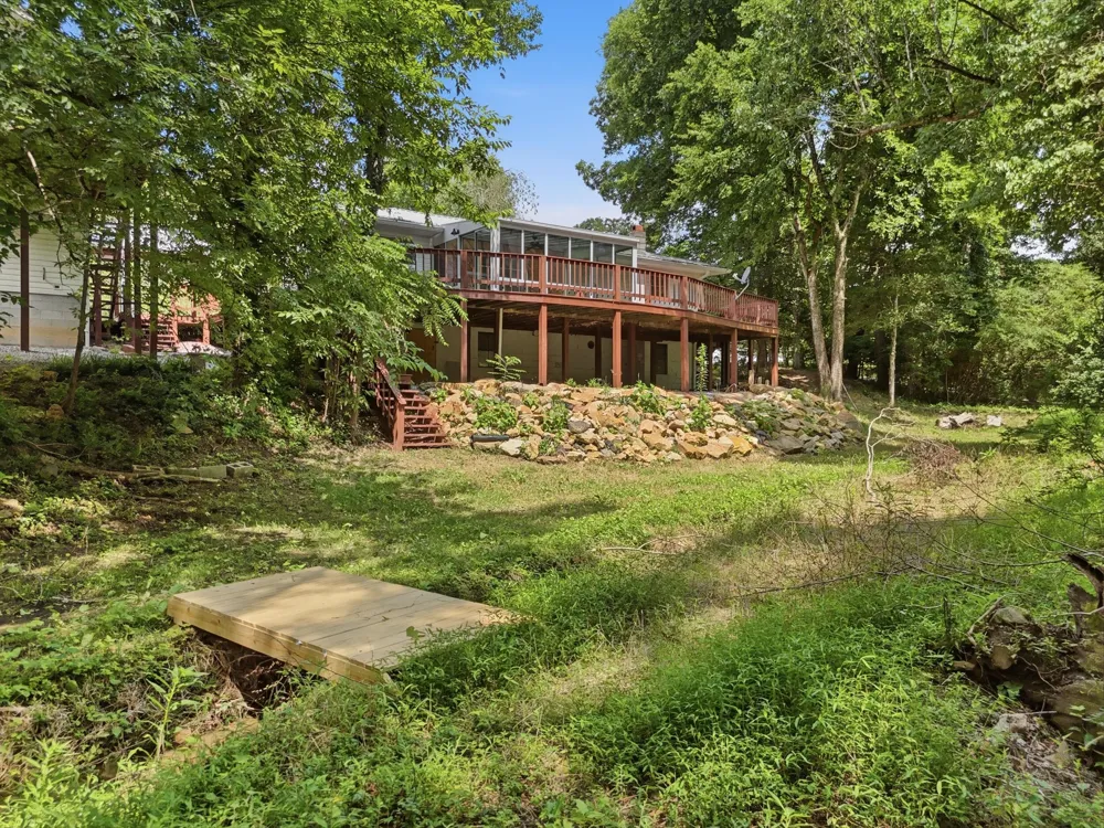 1573 Georgia 157 Lookout Mountain, GA 30750