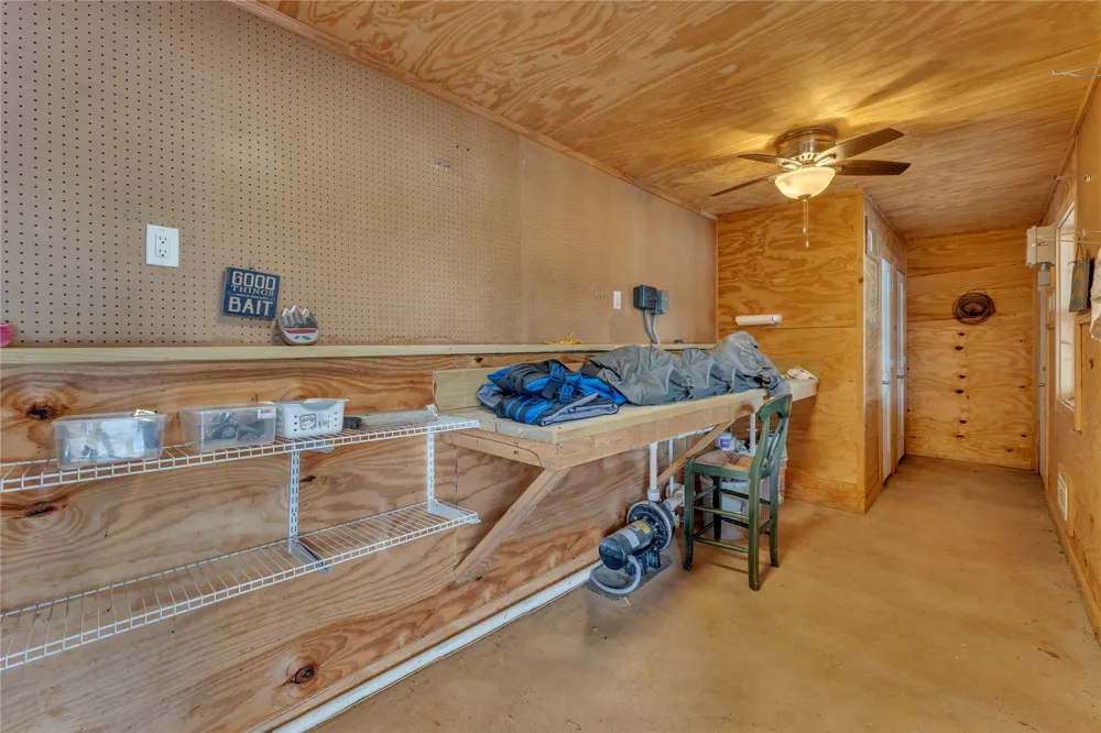 336 Park Lane Lane Sunrise Beach, TX 78643