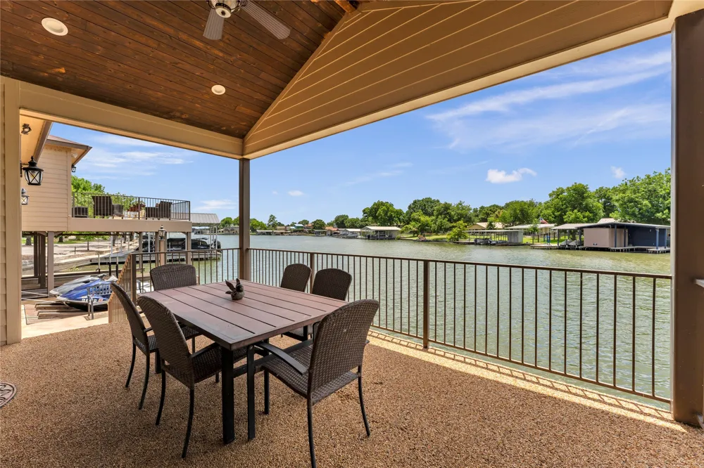 336 Park Lane Lane Sunrise Beach, TX 78643