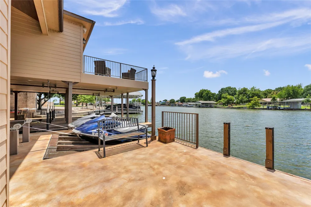 336 Park Lane Lane Sunrise Beach, TX 78643