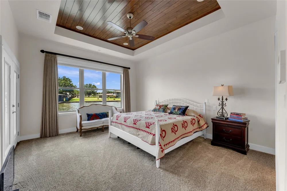 336 Park Lane Lane Sunrise Beach, TX 78643