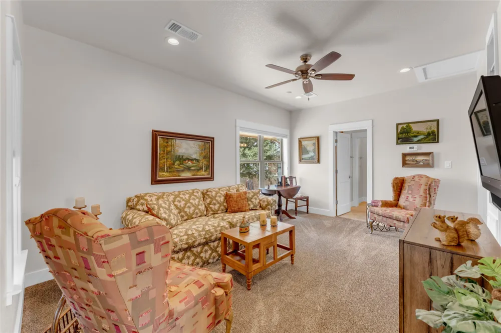 336 Park Lane Lane Sunrise Beach, TX 78643