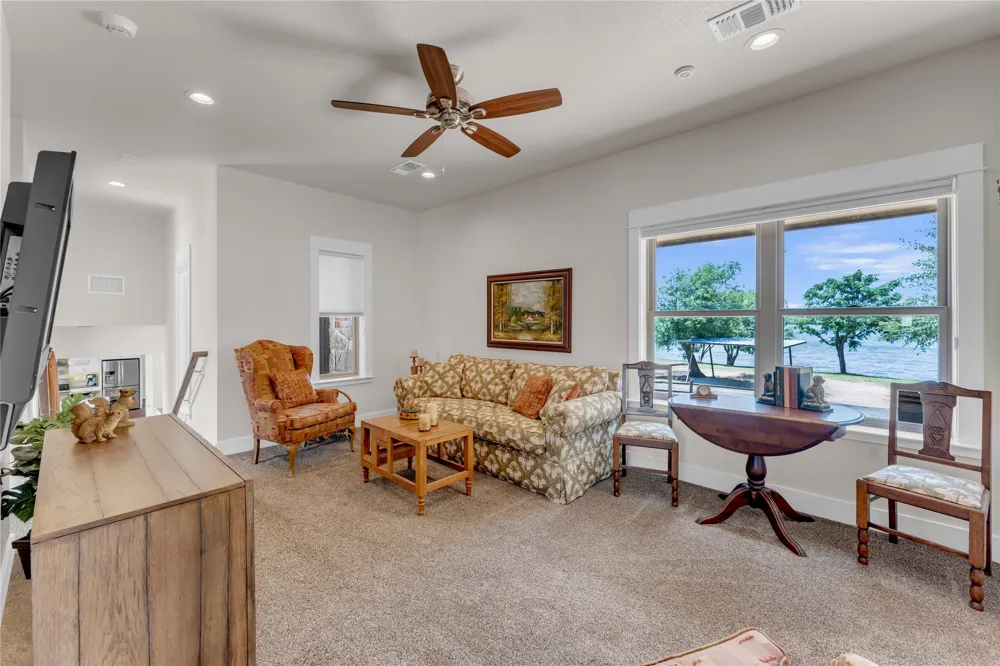 336 Park Lane Lane Sunrise Beach, TX 78643