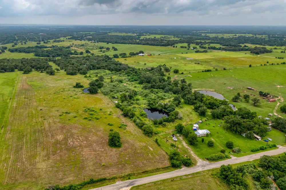 2300 County Road 475 Thrall, TX 76578