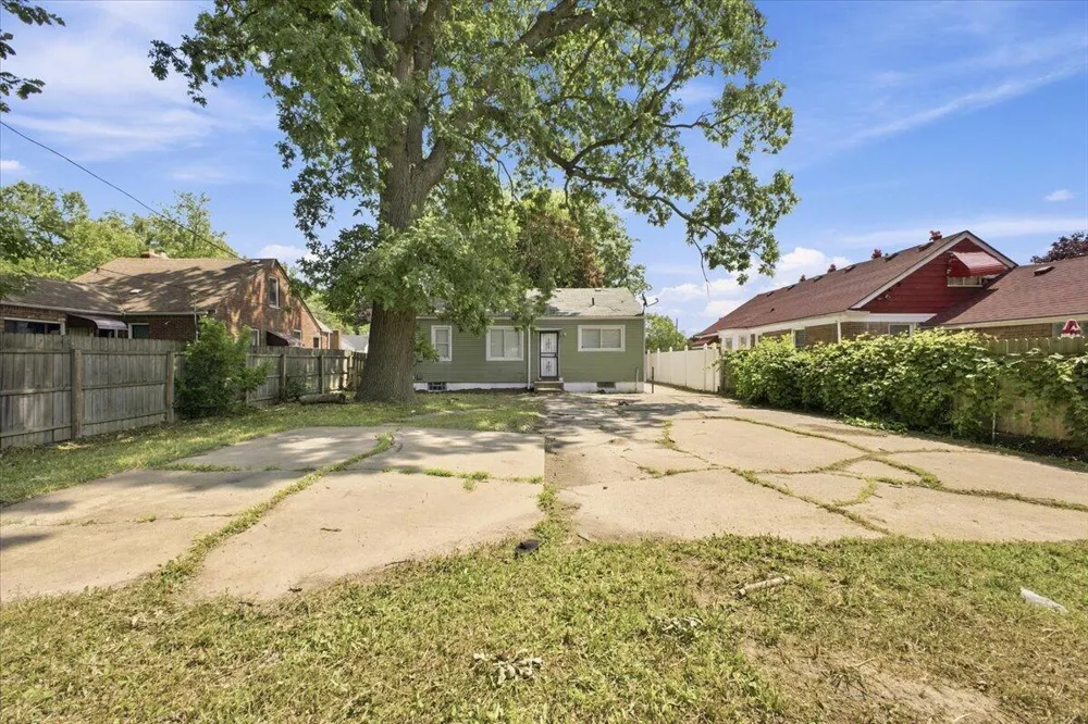 5727 University Place Detroit, MI 48224