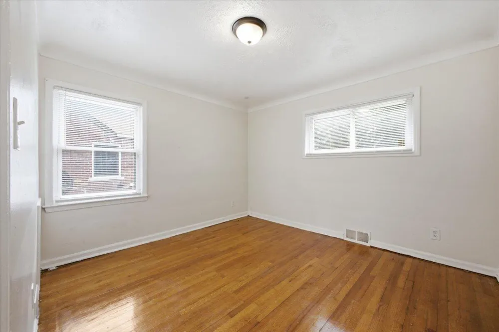 5727 University Place Detroit, MI 48224