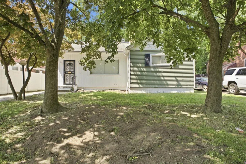 5727 University Place Detroit, MI 48224