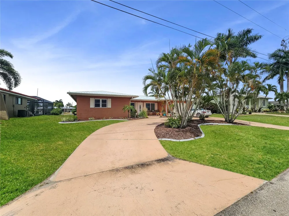 270 BELAIRE COURT Punta Gorda, FL 33950