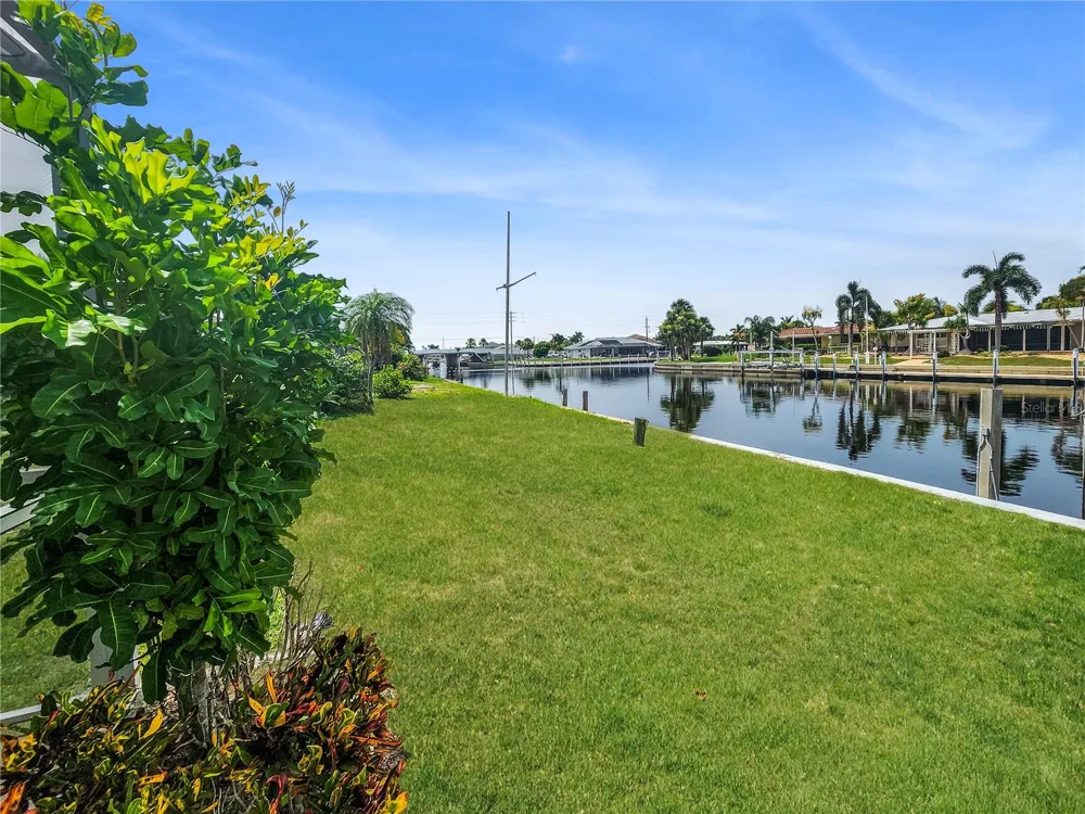 270 BELAIRE COURT Punta Gorda, FL 33950