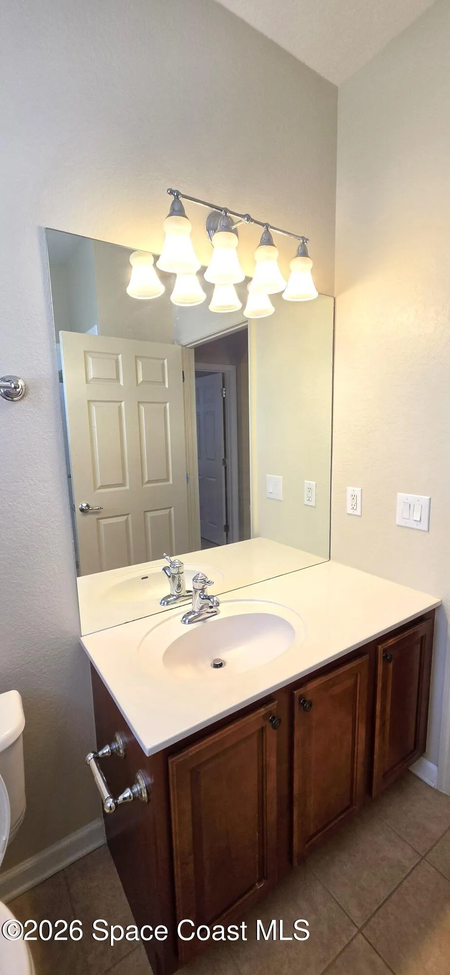 1576 Peregrine Circle #208 Rockledge, FL 32955