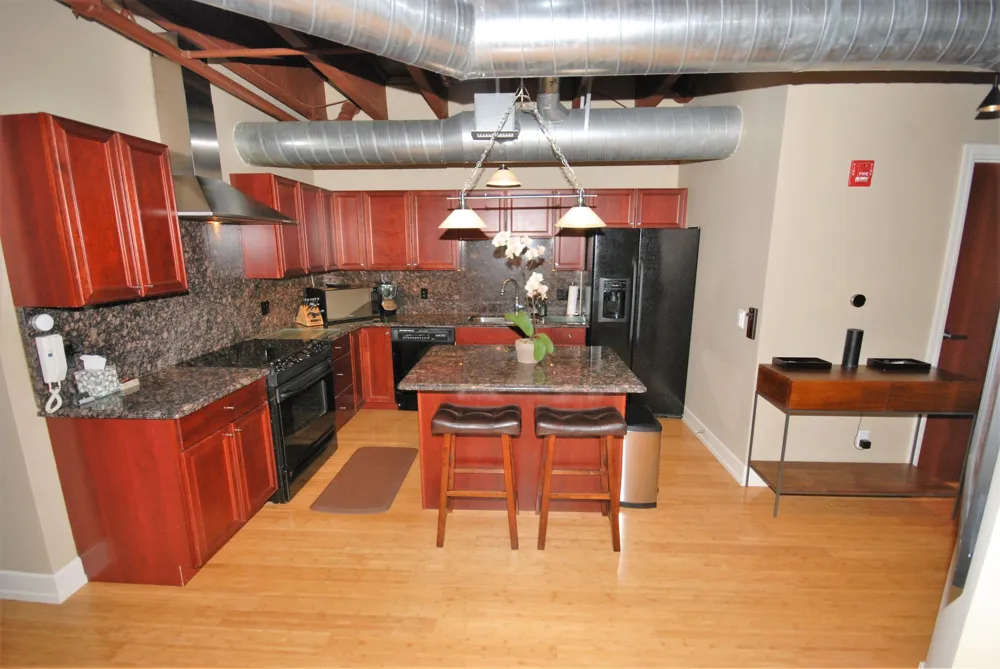 1103 Main Street Royal Oak, MI 48067