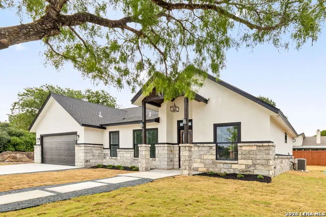 8220 Alton Blvd Selma, TX 78154