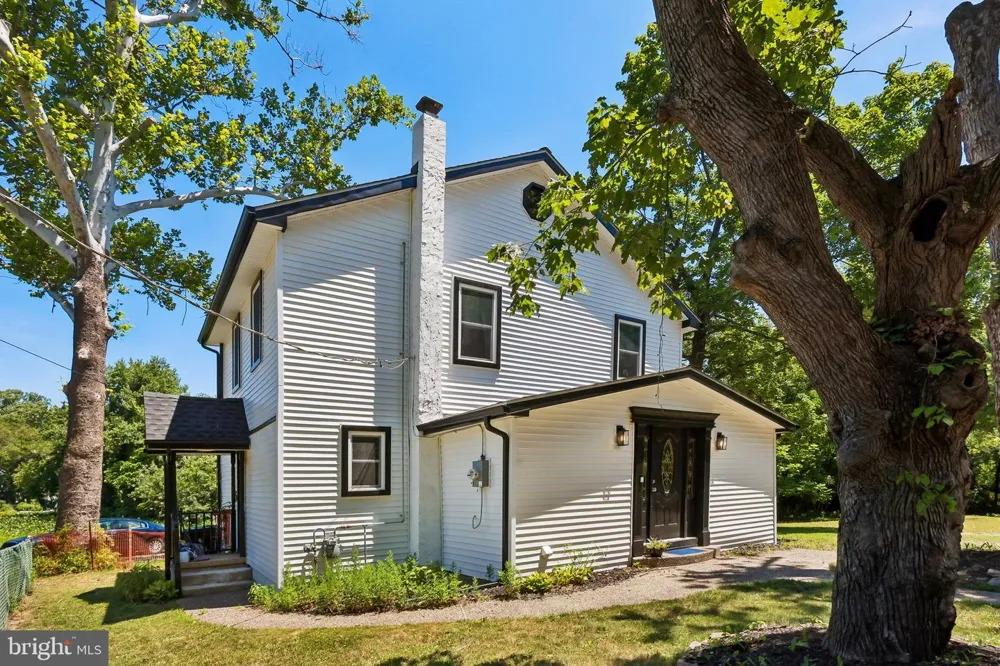 99 HICKORY AVENUE Mantua, NJ 08051