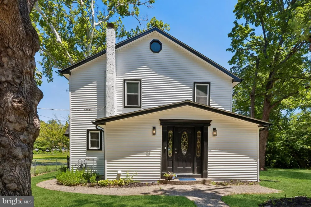 99 HICKORY AVENUE Mantua, NJ 08051