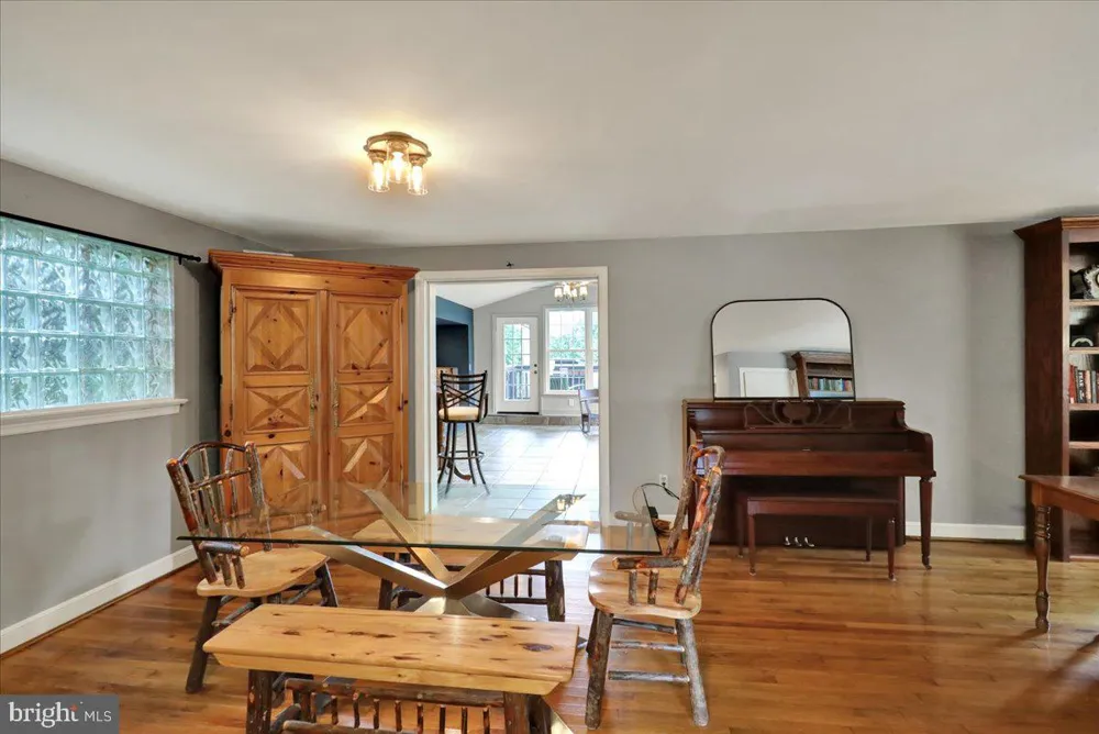 16 JACKSON DRIVE Lancaster, PA 17603