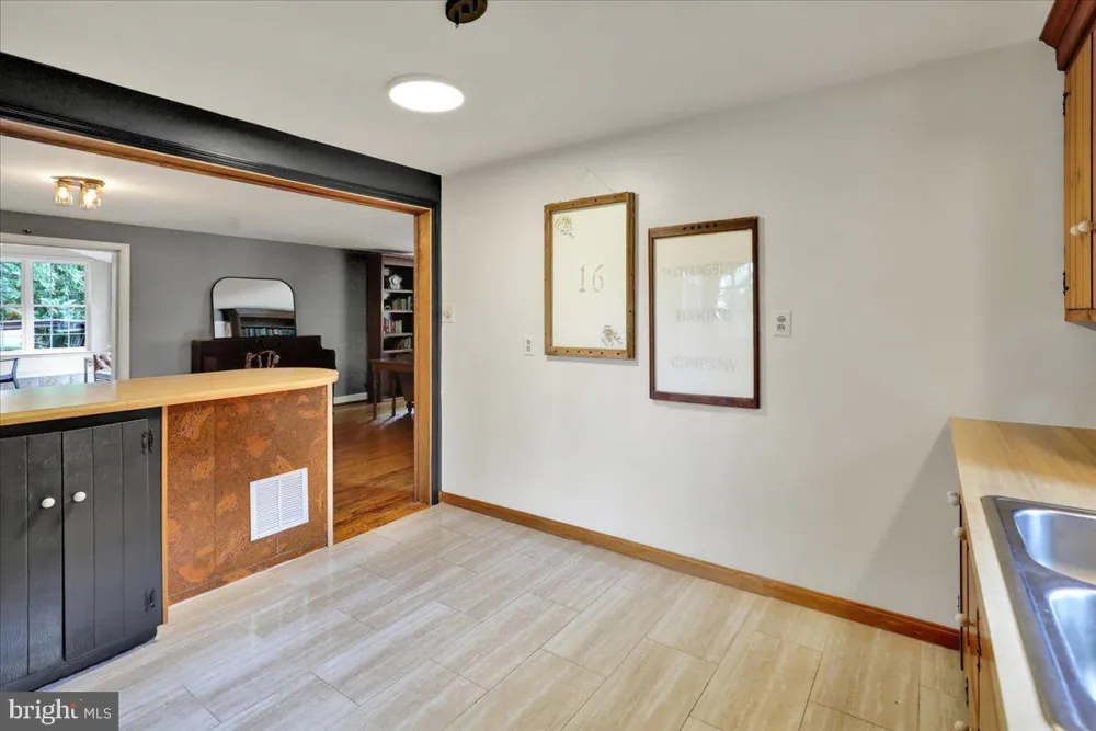 16 JACKSON DRIVE Lancaster, PA 17603