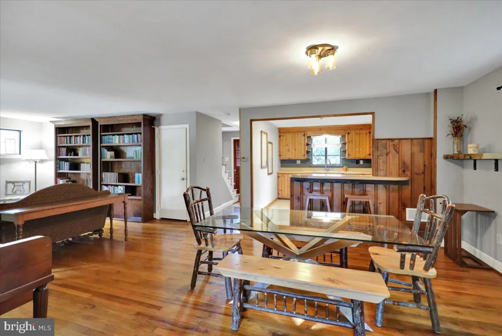 16 JACKSON DRIVE Lancaster, PA 17603