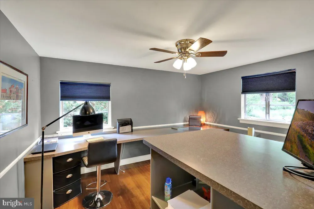 16 JACKSON DRIVE Lancaster, PA 17603