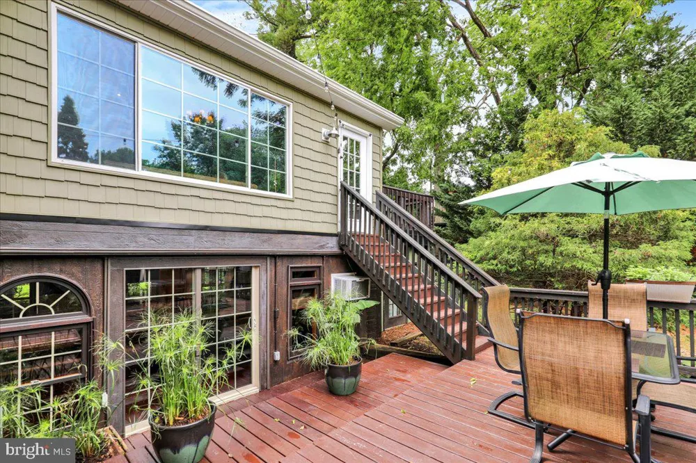 16 JACKSON DRIVE Lancaster, PA 17603