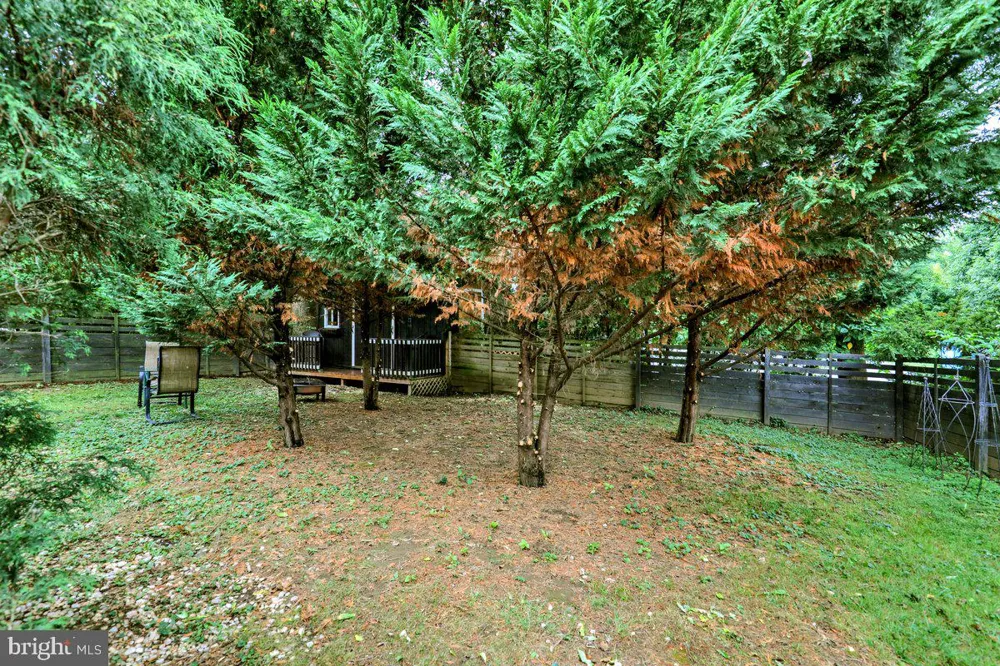 16 JACKSON DRIVE Lancaster, PA 17603