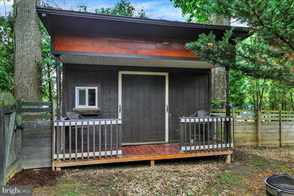 16 JACKSON DRIVE Lancaster, PA 17603
