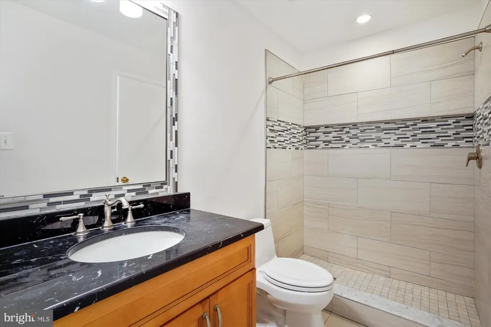 18210 CHALET DRIVE #1-51 Germantown, MD 20874