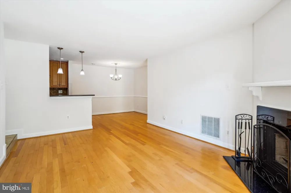 18210 CHALET DRIVE #1-51 Germantown, MD 20874