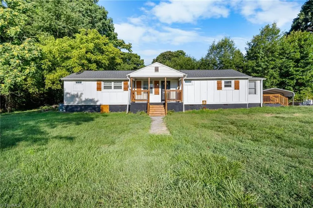 710 Edgewood Avenue Thomasville, NC 27360
