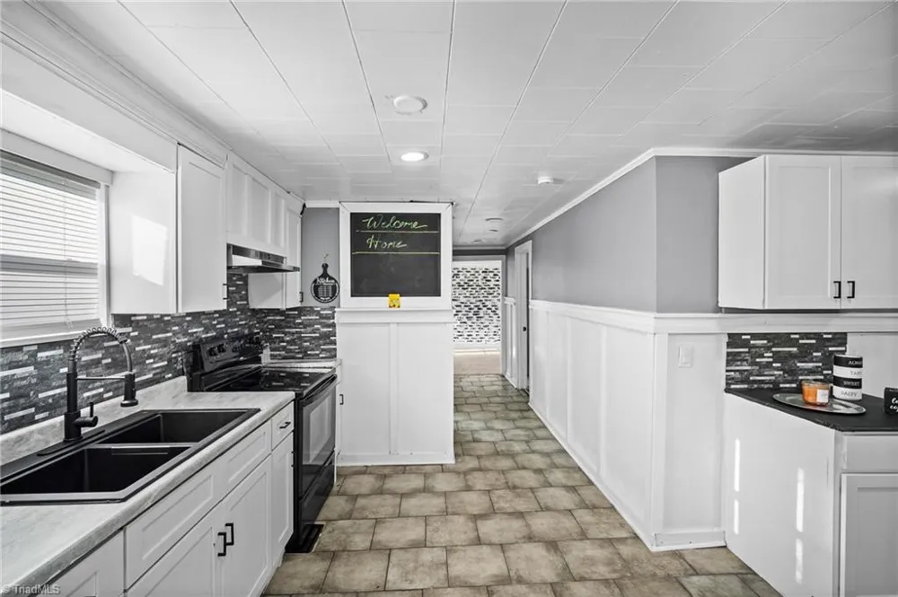 710 Edgewood Avenue Thomasville, NC 27360
