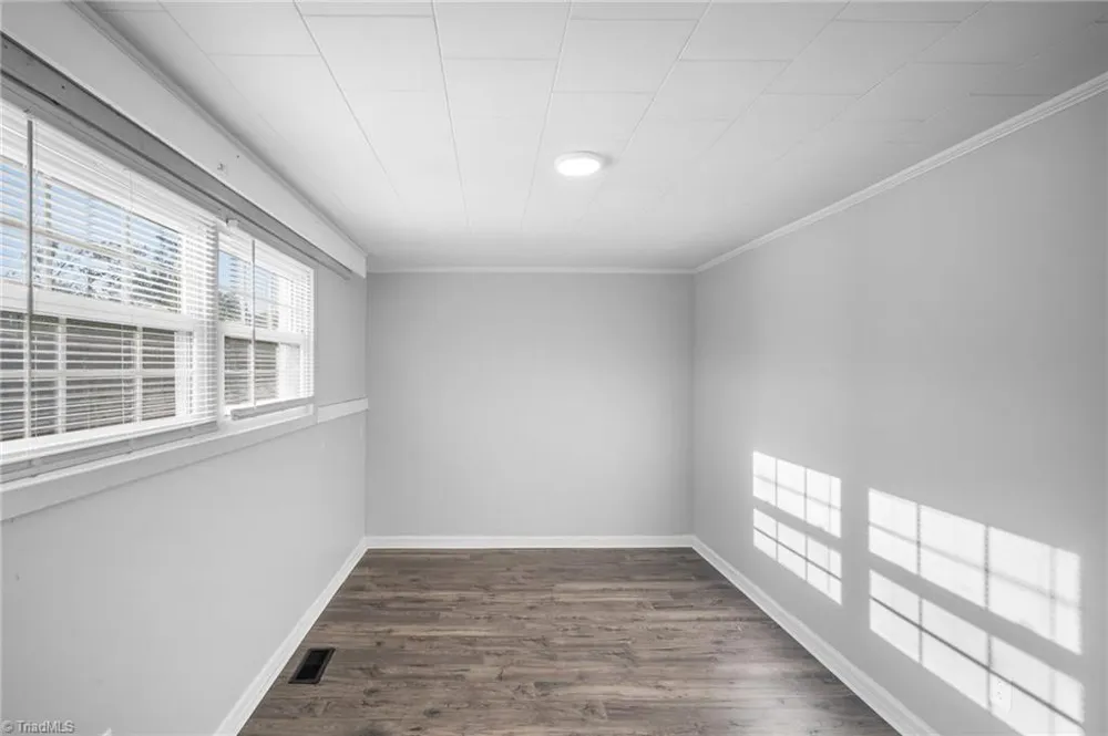 710 Edgewood Avenue Thomasville, NC 27360