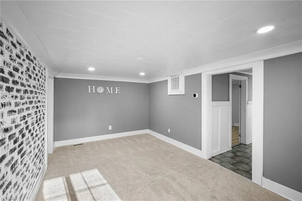 710 Edgewood Avenue Thomasville, NC 27360