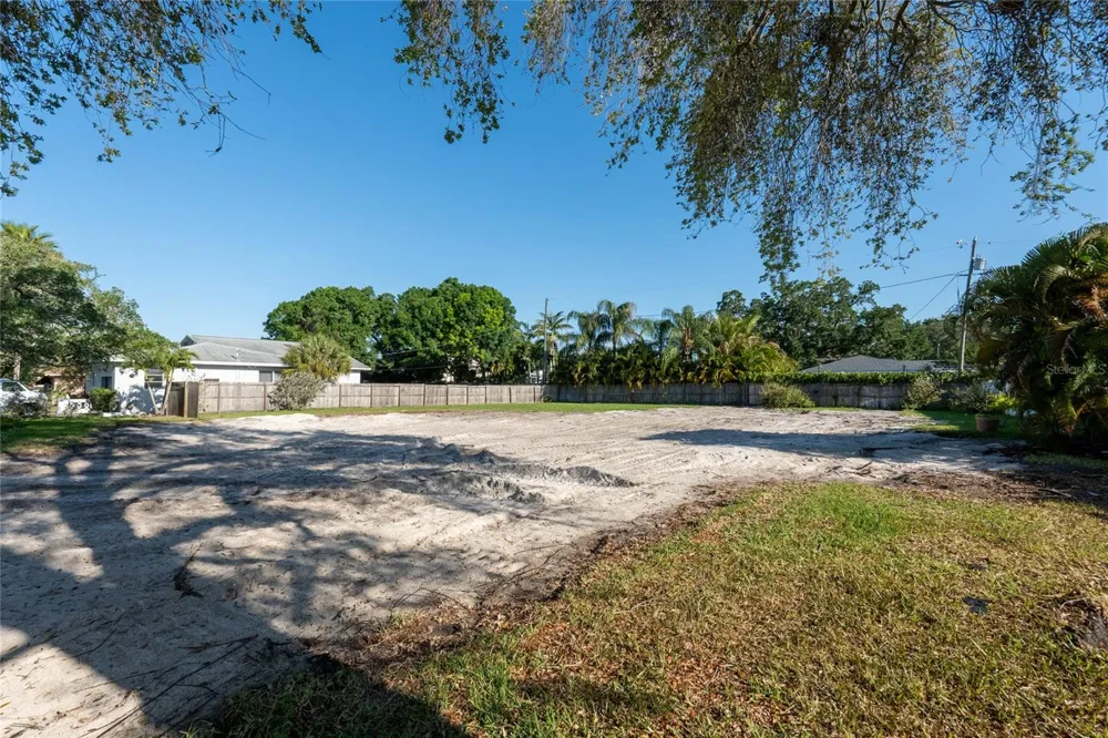 1020 SNELL ISLE BOULEVARD NE St Petersburg, FL 33704