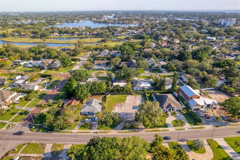 1020 SNELL ISLE BOULEVARD NE St Petersburg, FL 33704