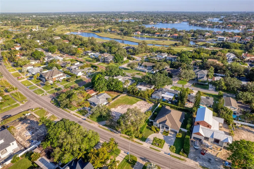 1020 SNELL ISLE BOULEVARD NE St Petersburg, FL 33704