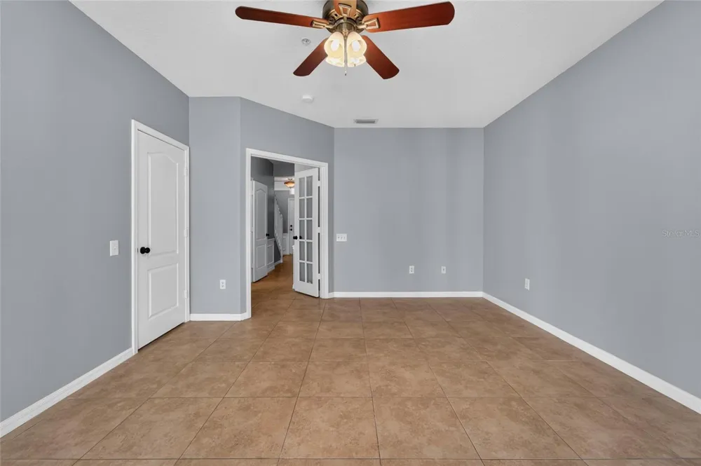 3186 BAYSHORE OAKS DRIVE Tampa, FL 33611