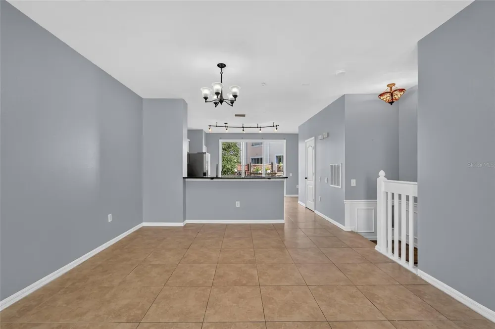 3186 BAYSHORE OAKS DRIVE Tampa, FL 33611